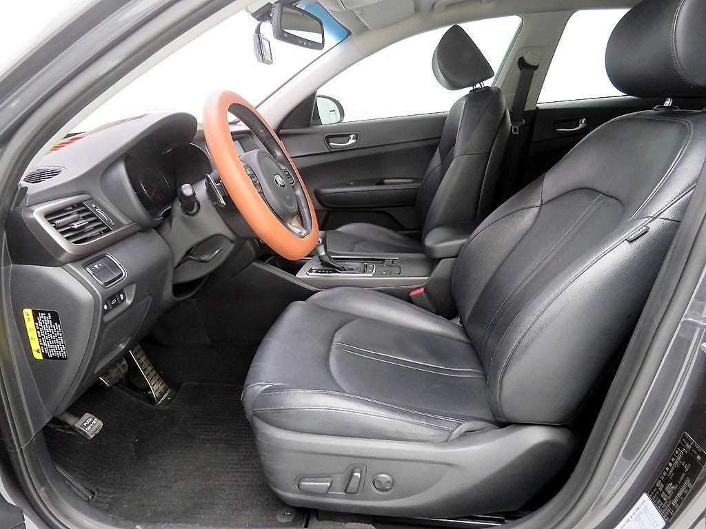 KIA K5 - Vista 5