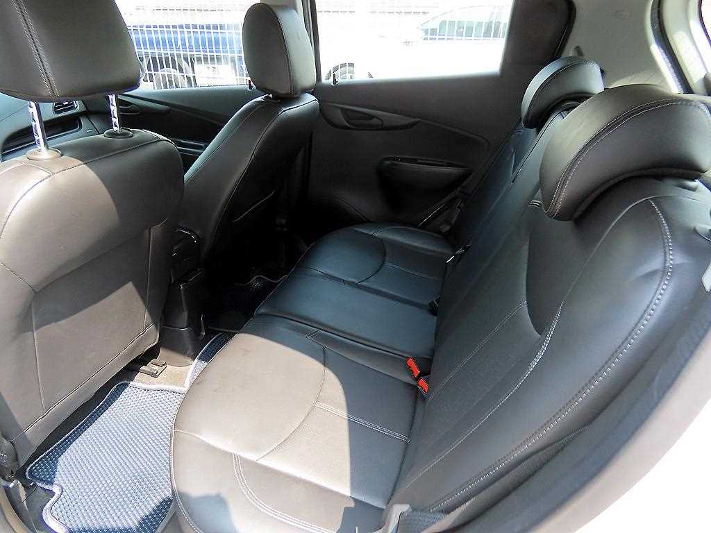 Chevrolet Spark - Vista 6