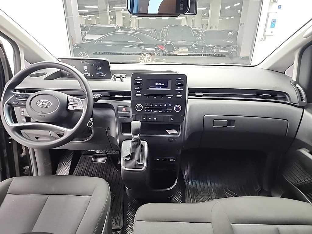 HYUNDAI Staria - Vista 7