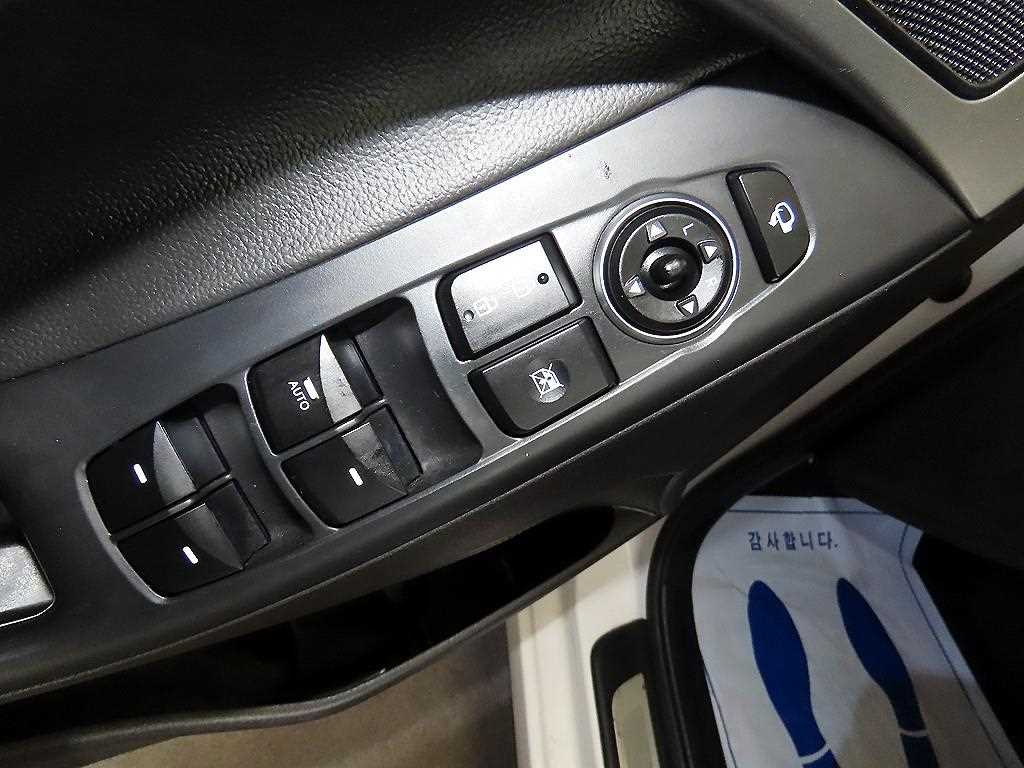 HYUNDAI Avante 2016 Blanco - Importación desde Corea - HF Imports Iquique - Foto 13