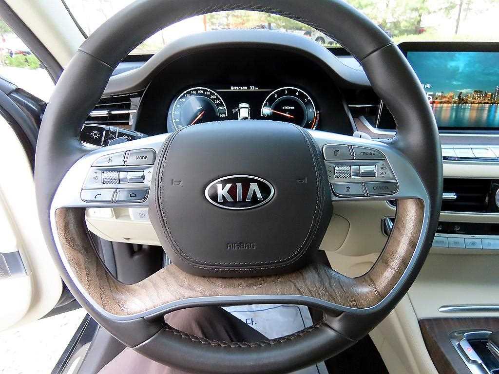 KIA K9 - Vista 8