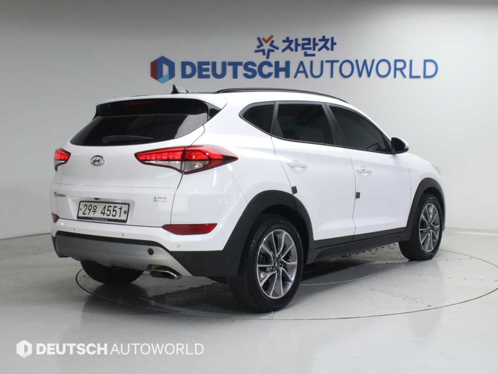 HYUNDAI Tucson - Vista 2
