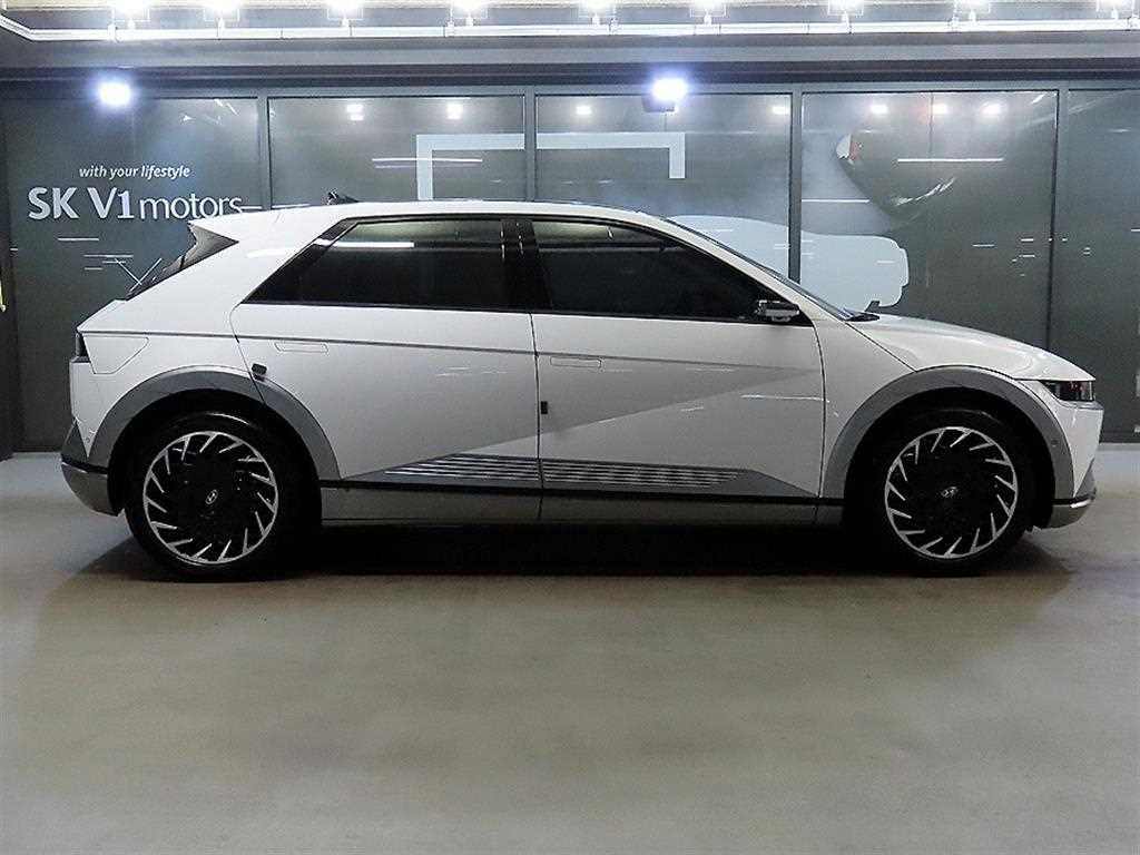 HYUNDAI Ioniq 5 - Vista 3