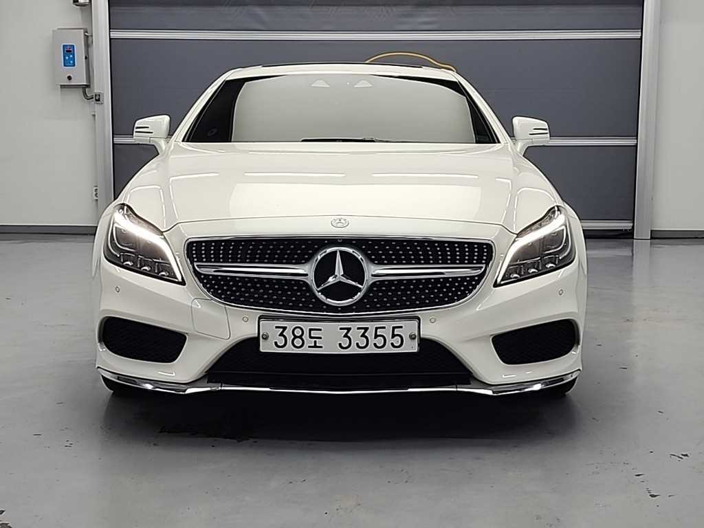 Mercedes Benz CLS Class - Vista 2