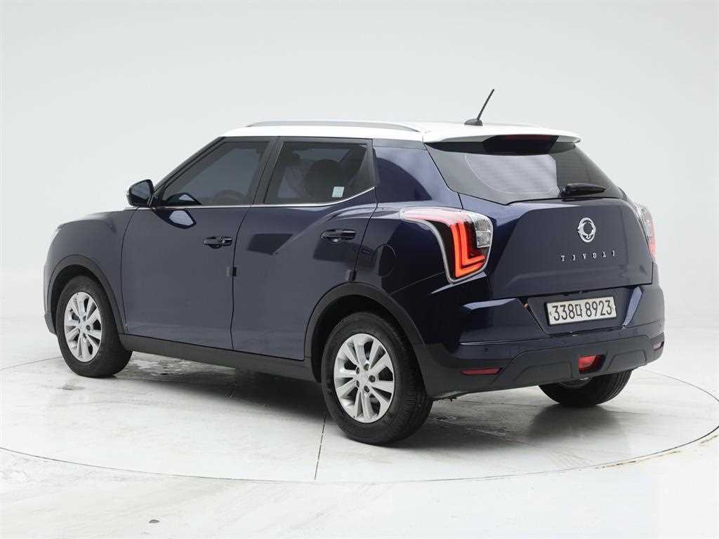 Ssangyong Tivoli - Vista 4