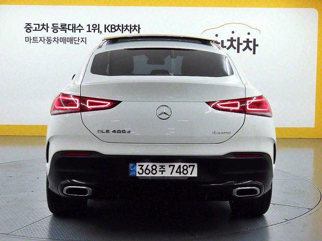 Mercedes Benz GLE Class - Vista 3