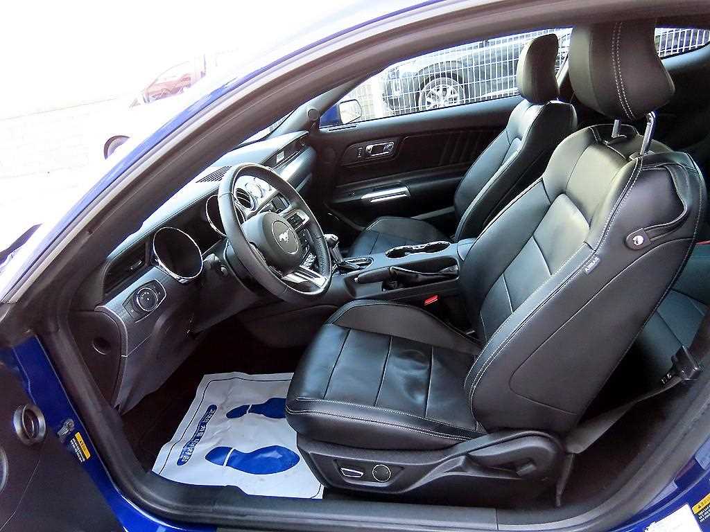 Ford Mustang - Vista 5