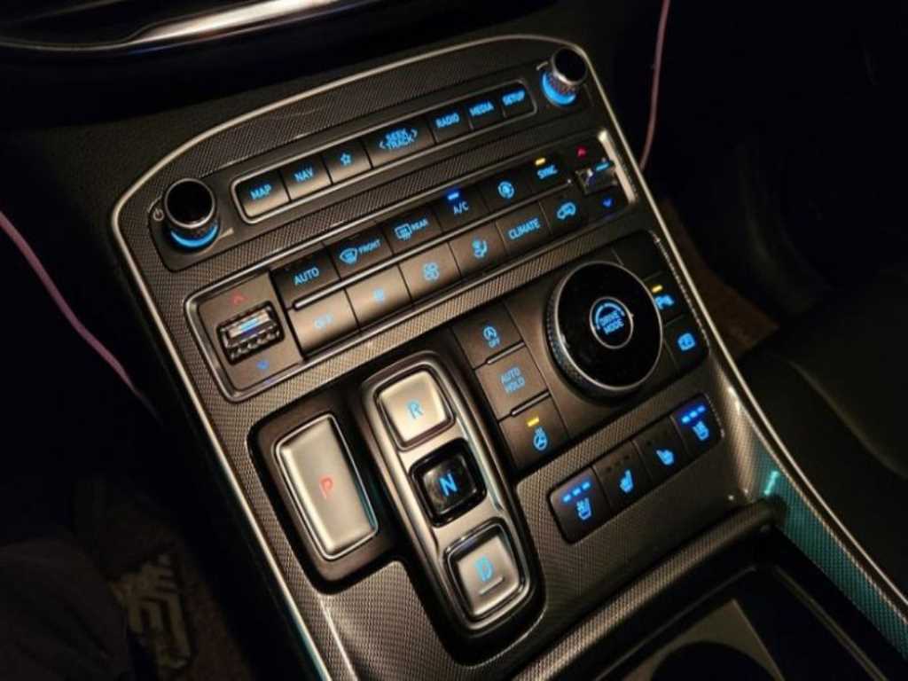 HYUNDAI Santa Fe - Vista 6