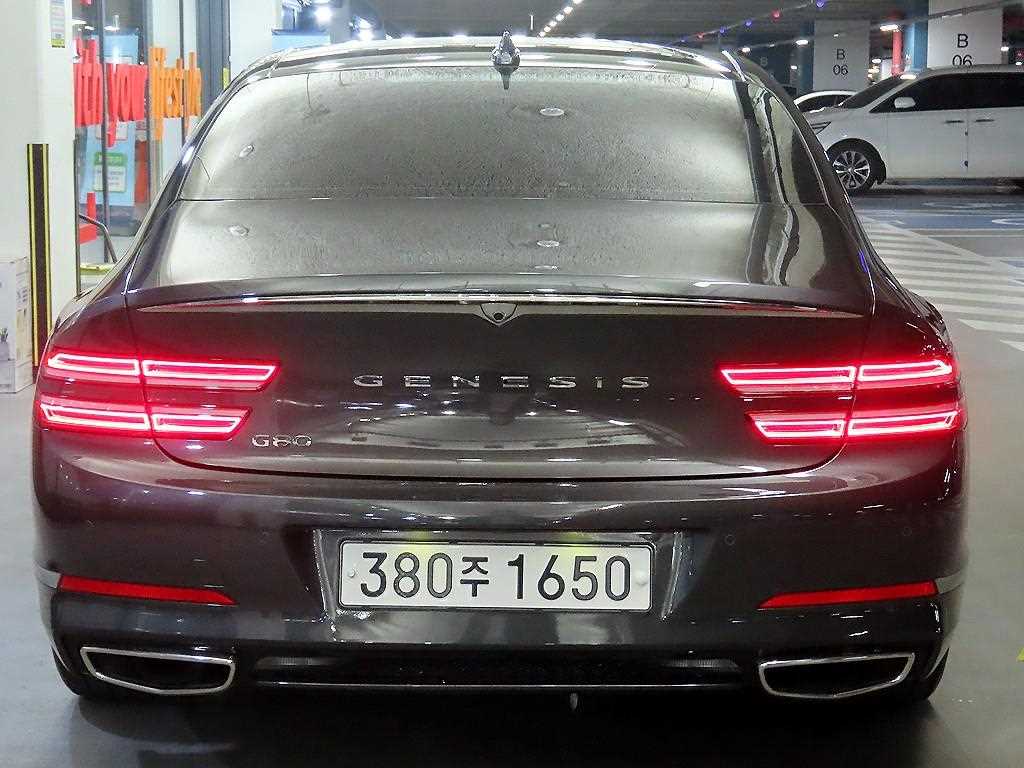 Genesis G80 - Vista 5