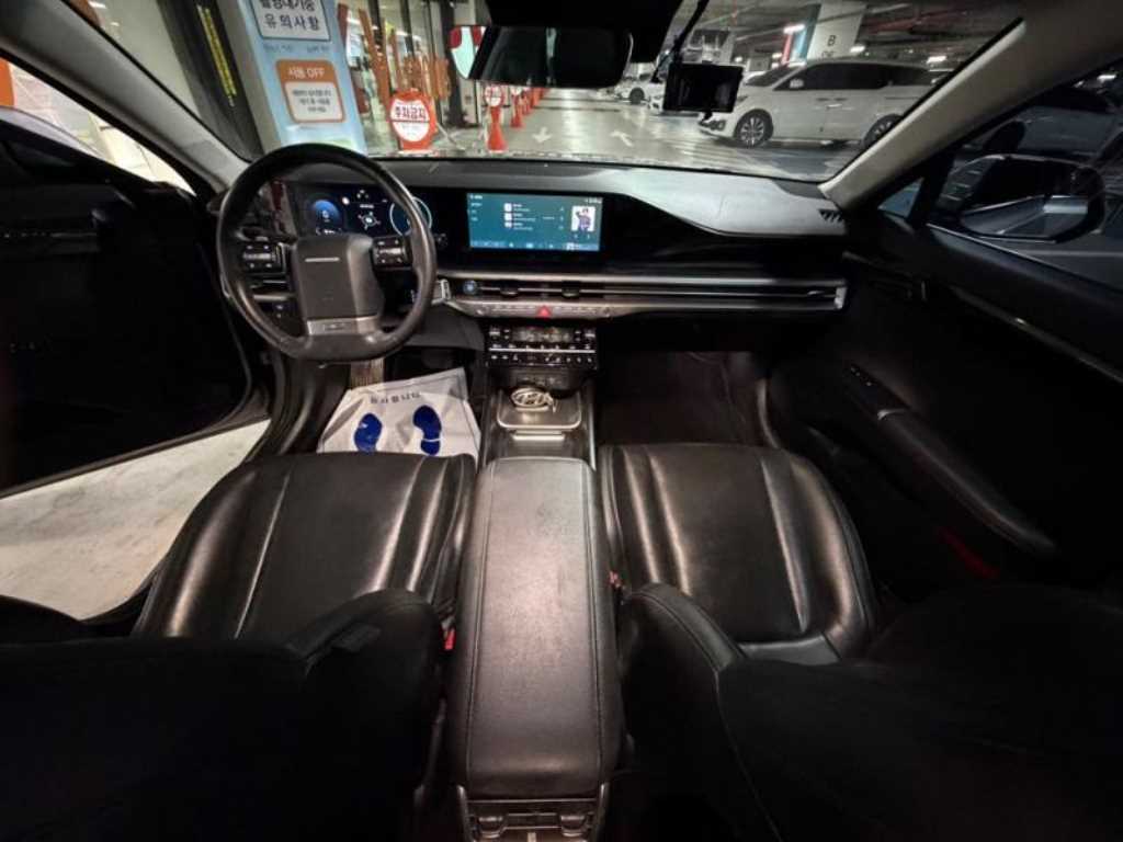 HYUNDAI Grandeur - Vista 6