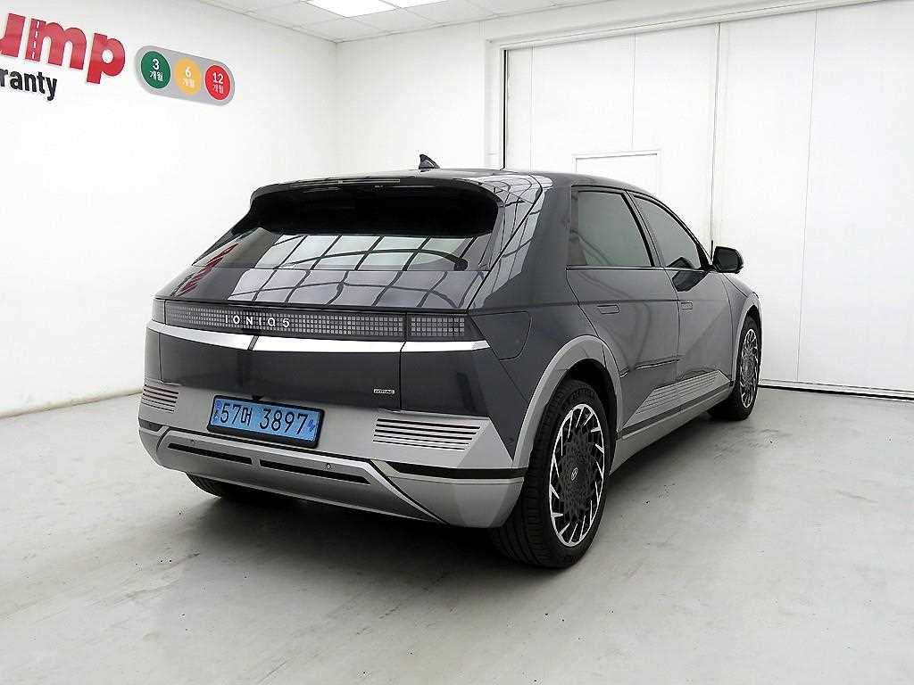 HYUNDAI Ioniq 5 - Vista 4