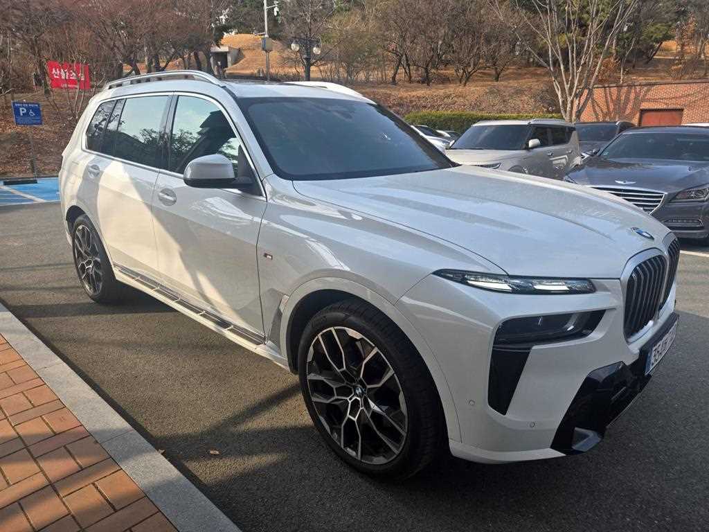 BMW X7 - Vista 3