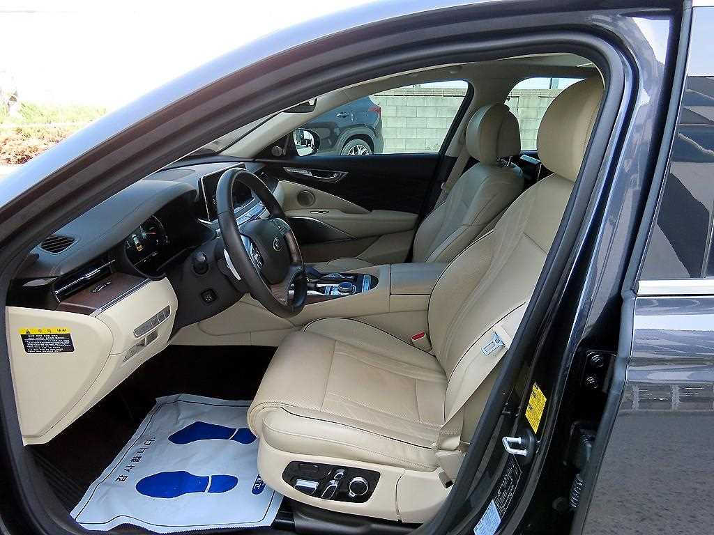 KIA K9 - Vista 5