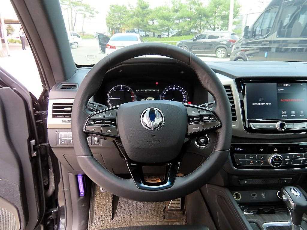 Ssangyong Rexton - Vista 8