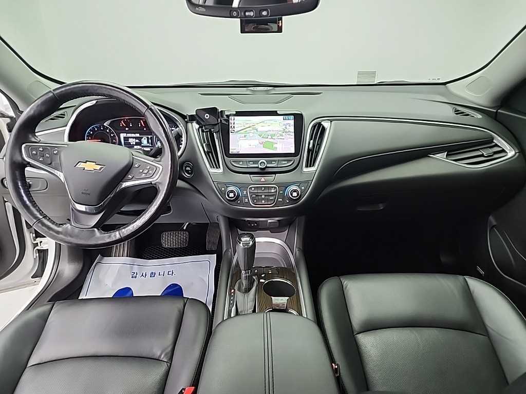 Chevrolet Malibu - Vista 8