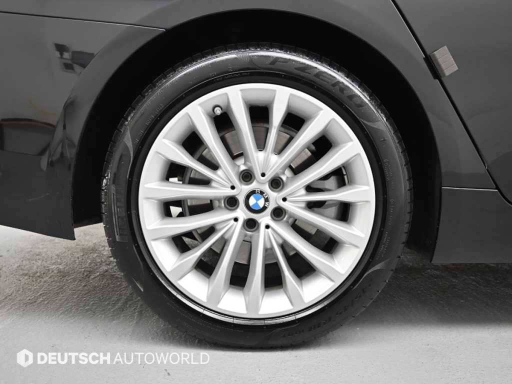 BMW 5 Series - Vista 5