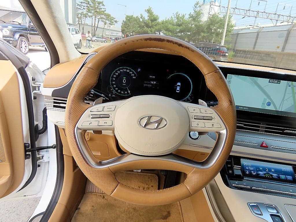 HYUNDAI Grandeur - Vista 6