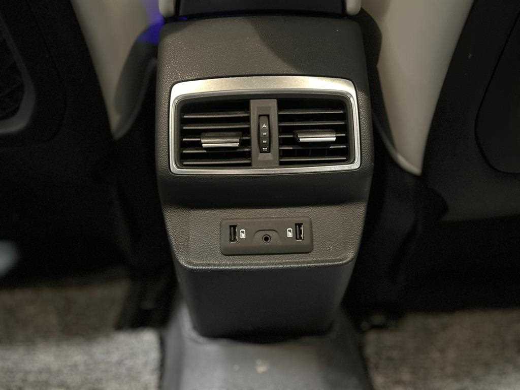 SAMSUNG QM6 - Vista 11