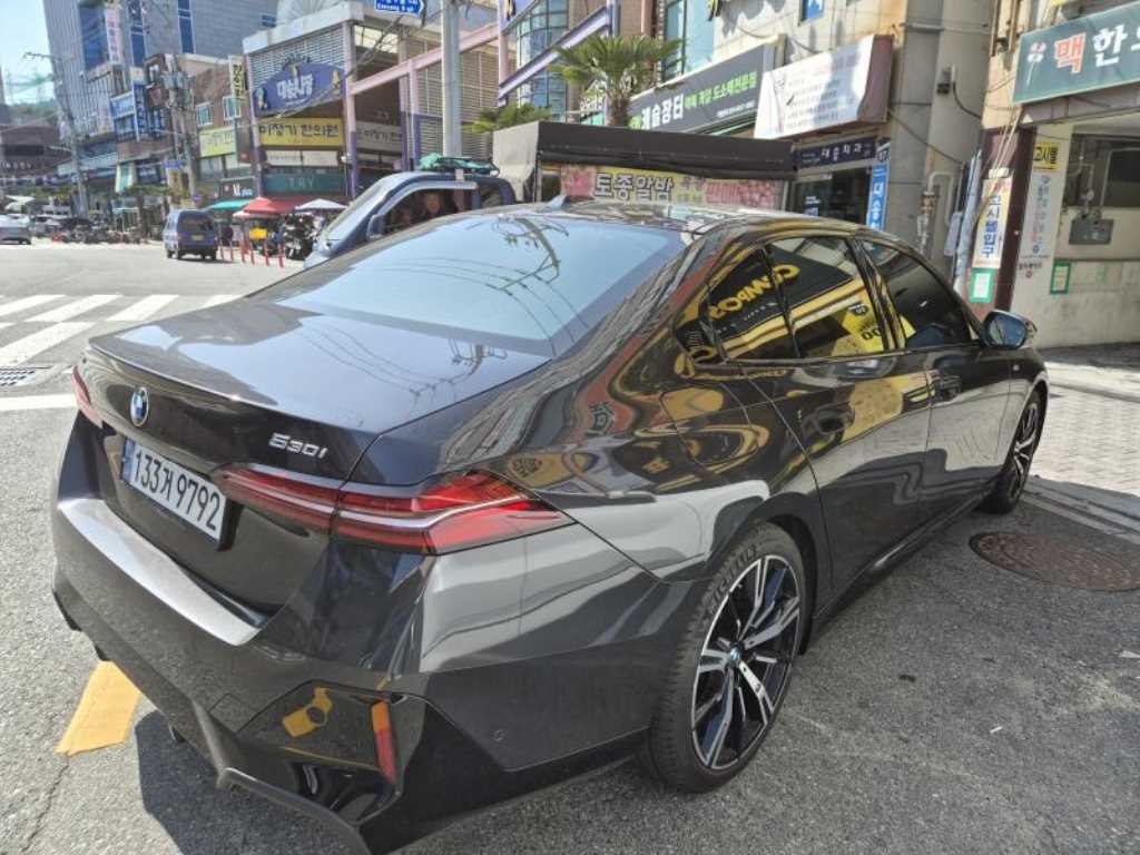 BMW 5 Series - Vista 3