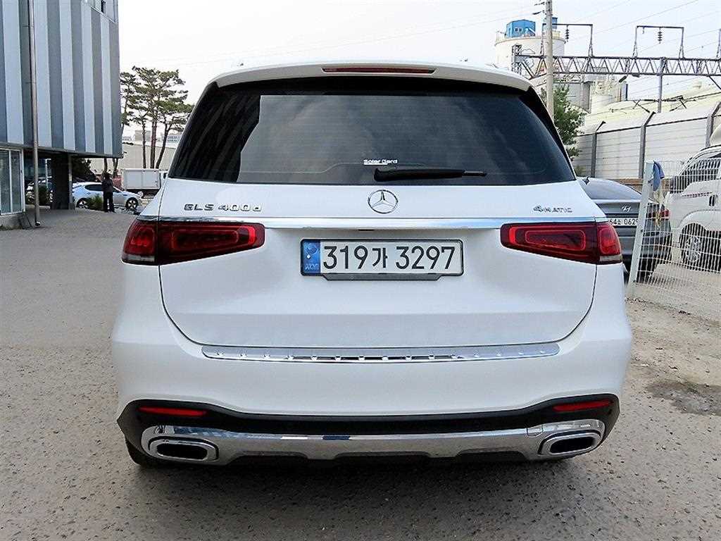 Mercedes Benz GLS Class - Vista 4