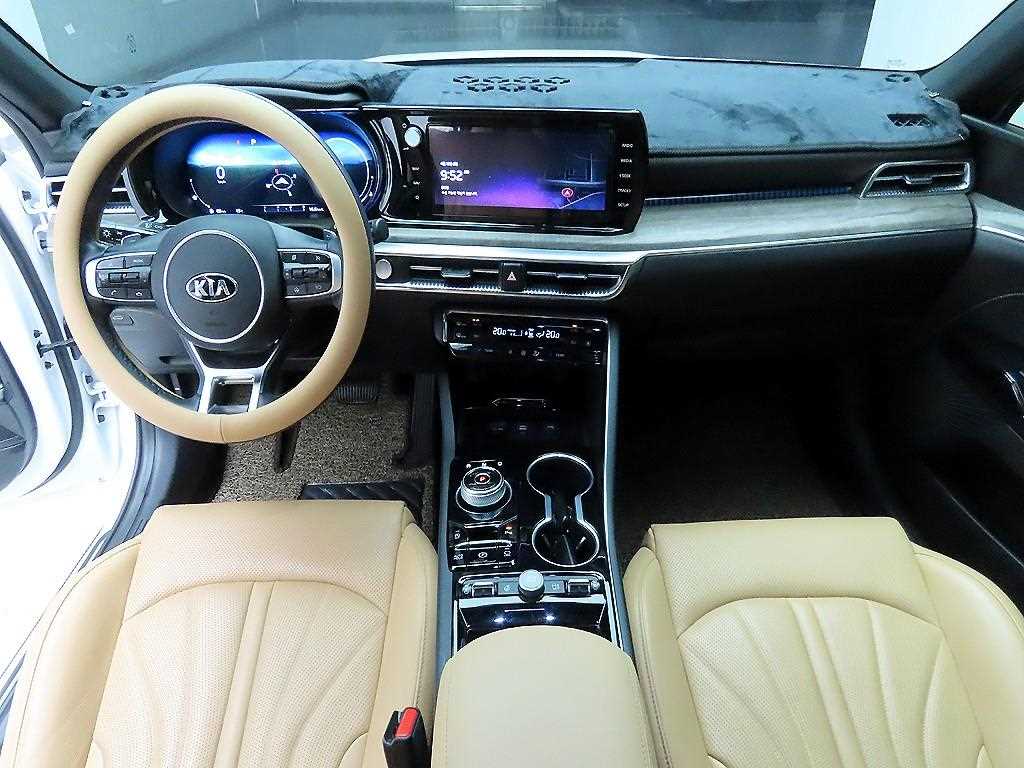 KIA K5 - Vista 8