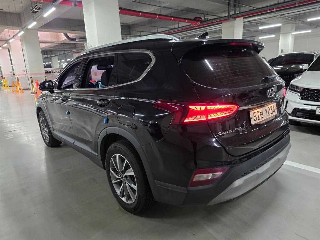 HYUNDAI Santa Fe - Vista 5