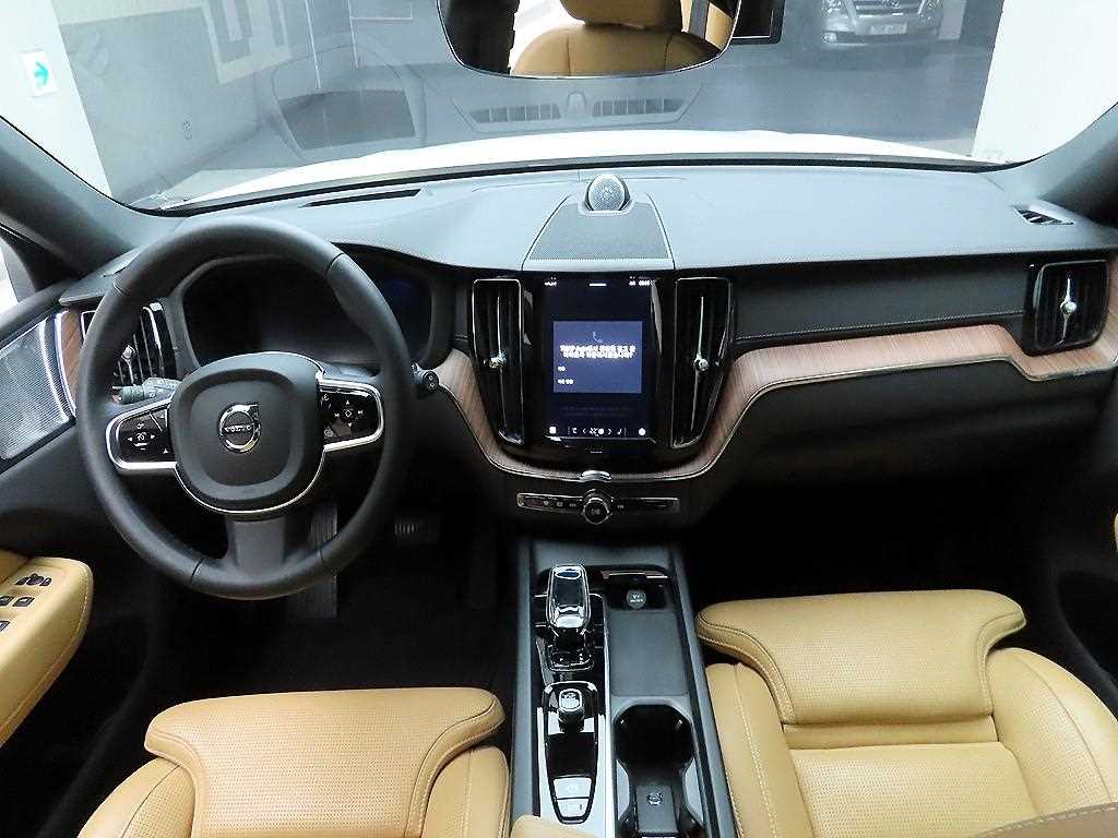 Volvo XC60 - Vista 8