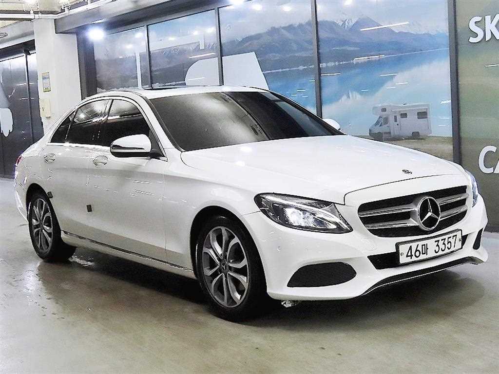 Mercedes Benz C Class 2018 Blanco - Importación desde Corea - HF Imports Iquique - Foto 1