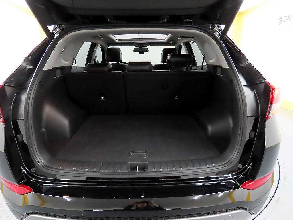 HYUNDAI Tucson 2018 Negro - Importación desde Corea - HF Imports Iquique - Foto 18