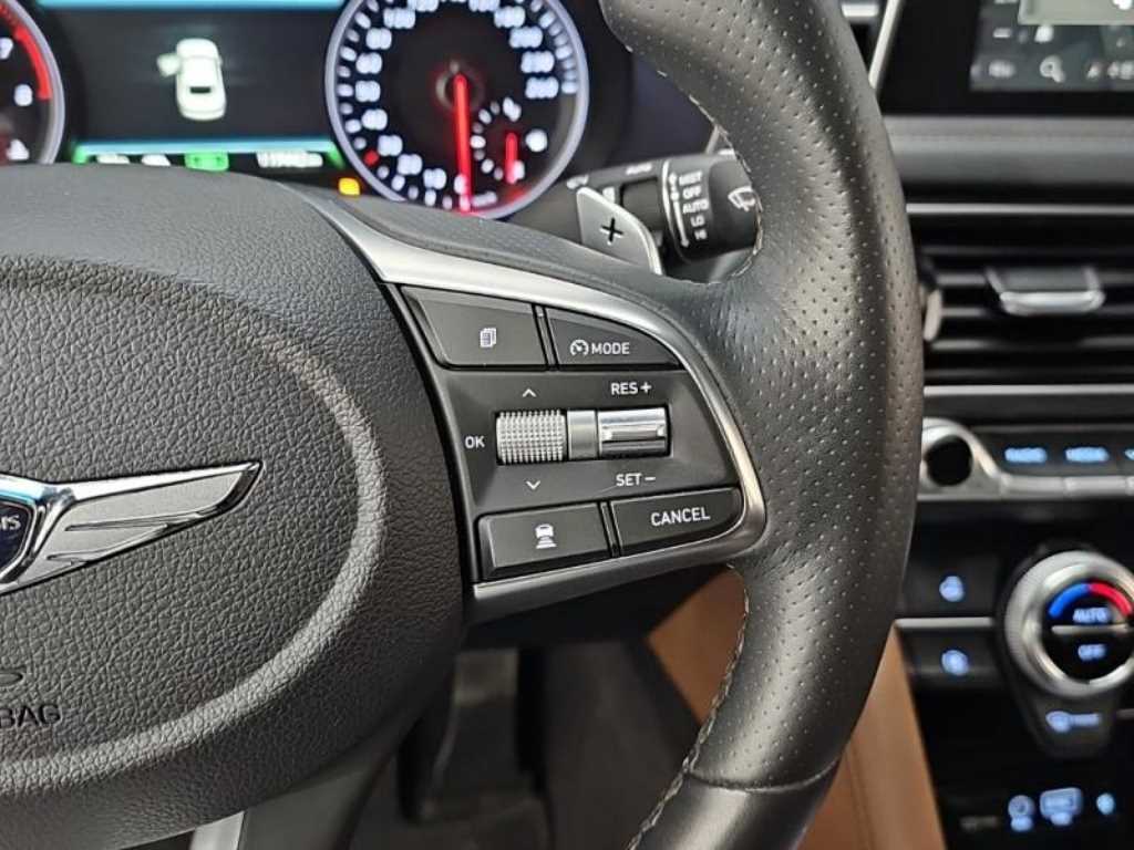 Genesis G70 - Vista 8