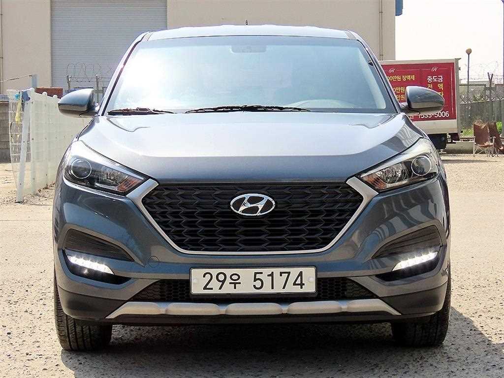HYUNDAI Tucson 2018 Gris - Importación desde Corea - HF Imports Iquique - Foto 1