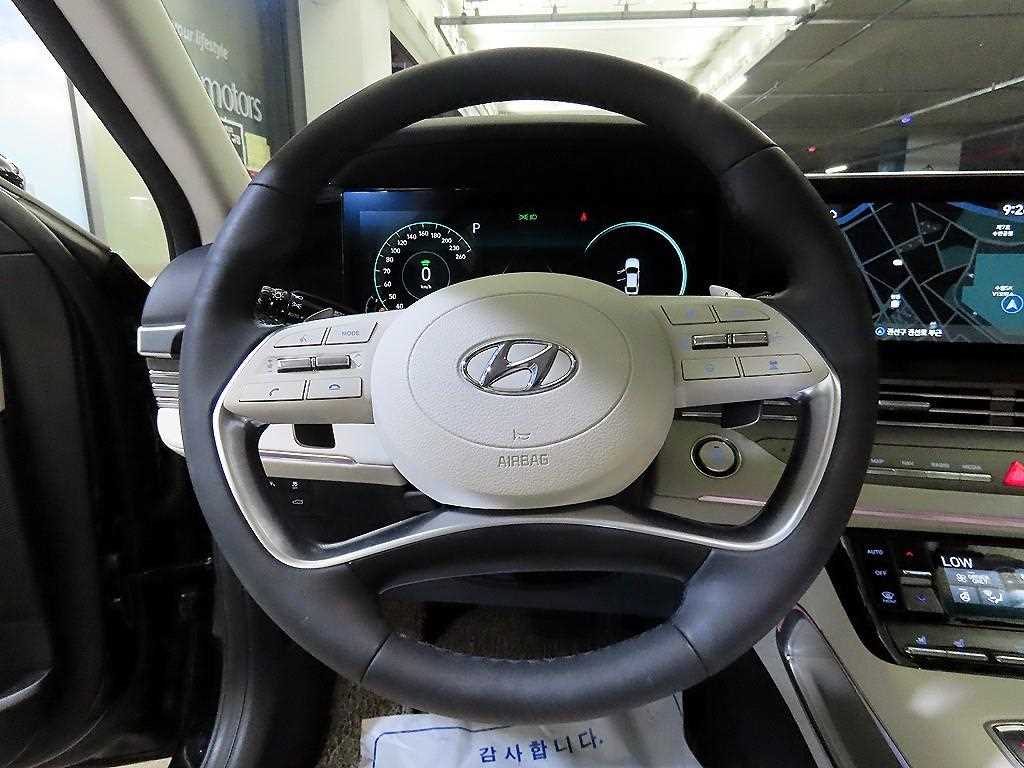 HYUNDAI Grandeur - Vista 8