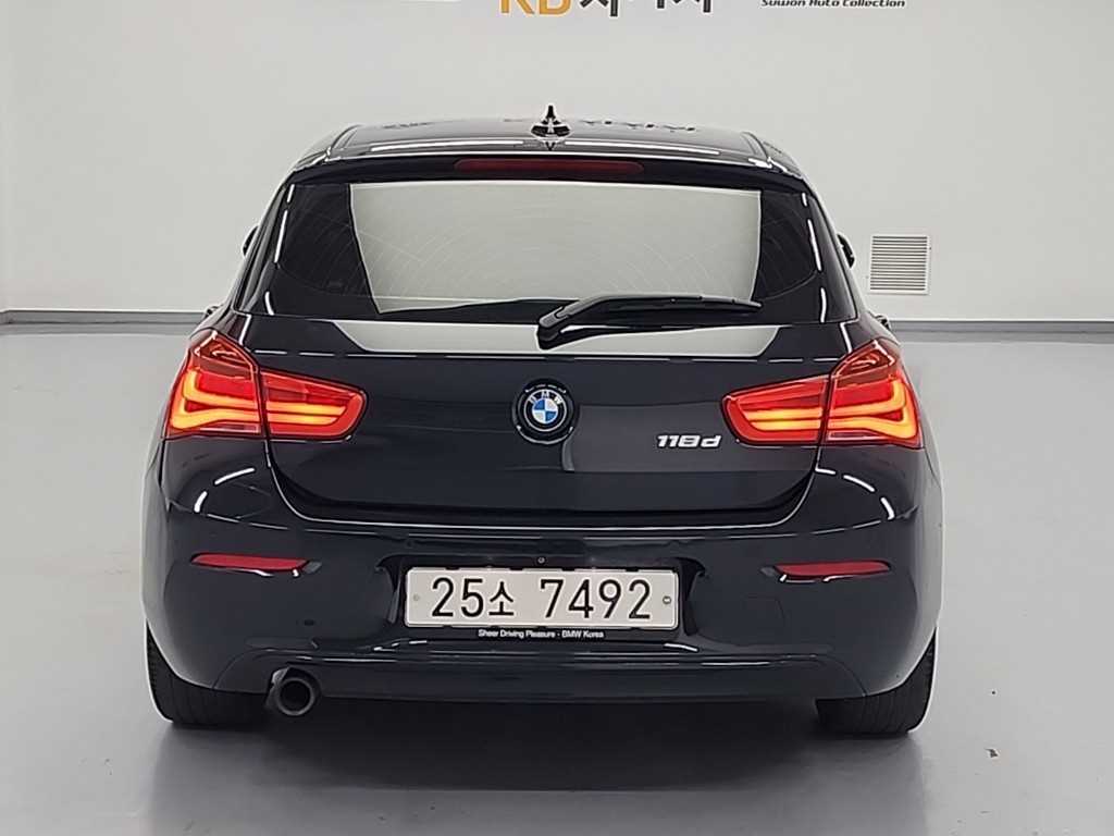 BMW 1 series - Vista 3
