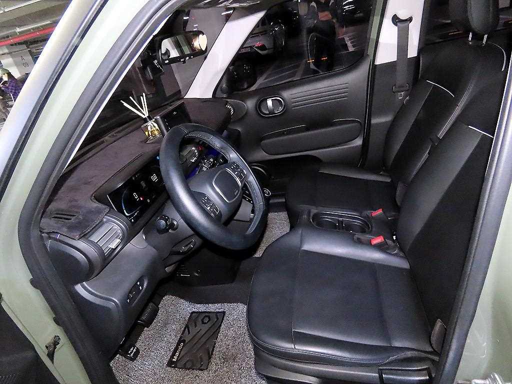 HYUNDAI Casper - Vista 6