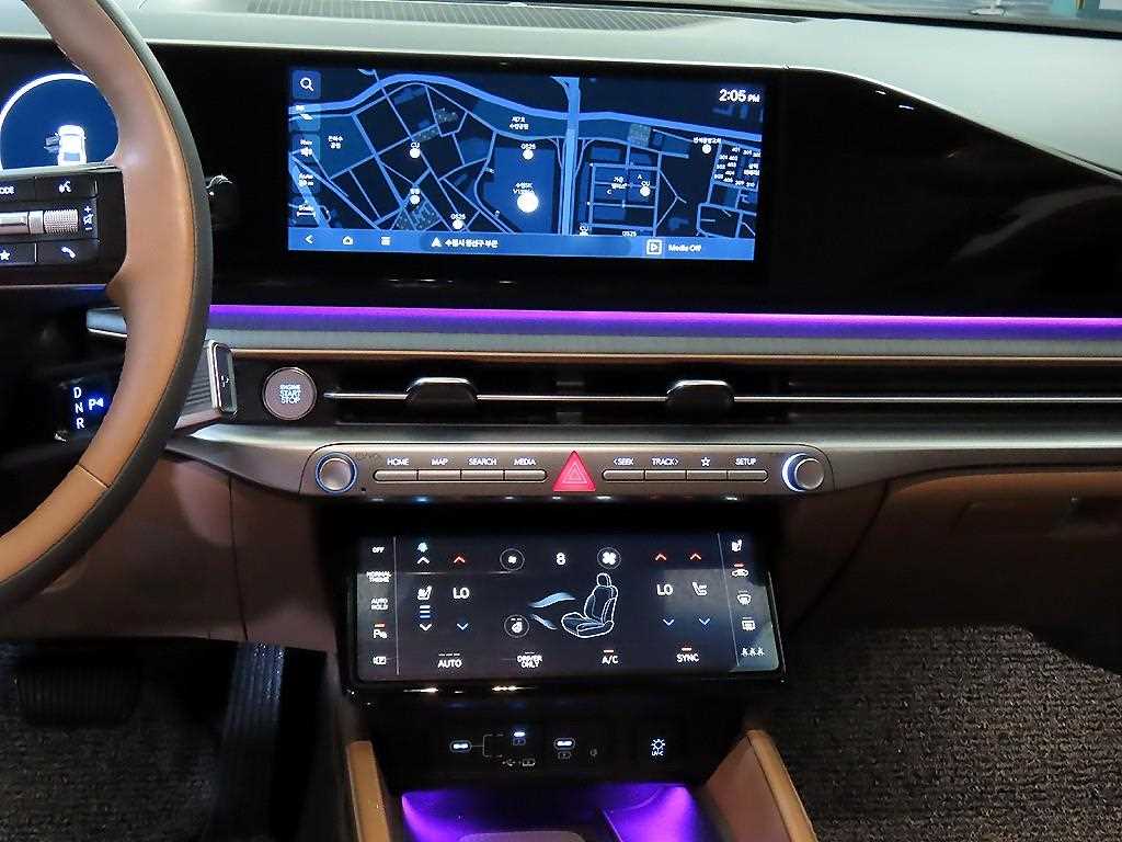 HYUNDAI Grandeur - Vista 11