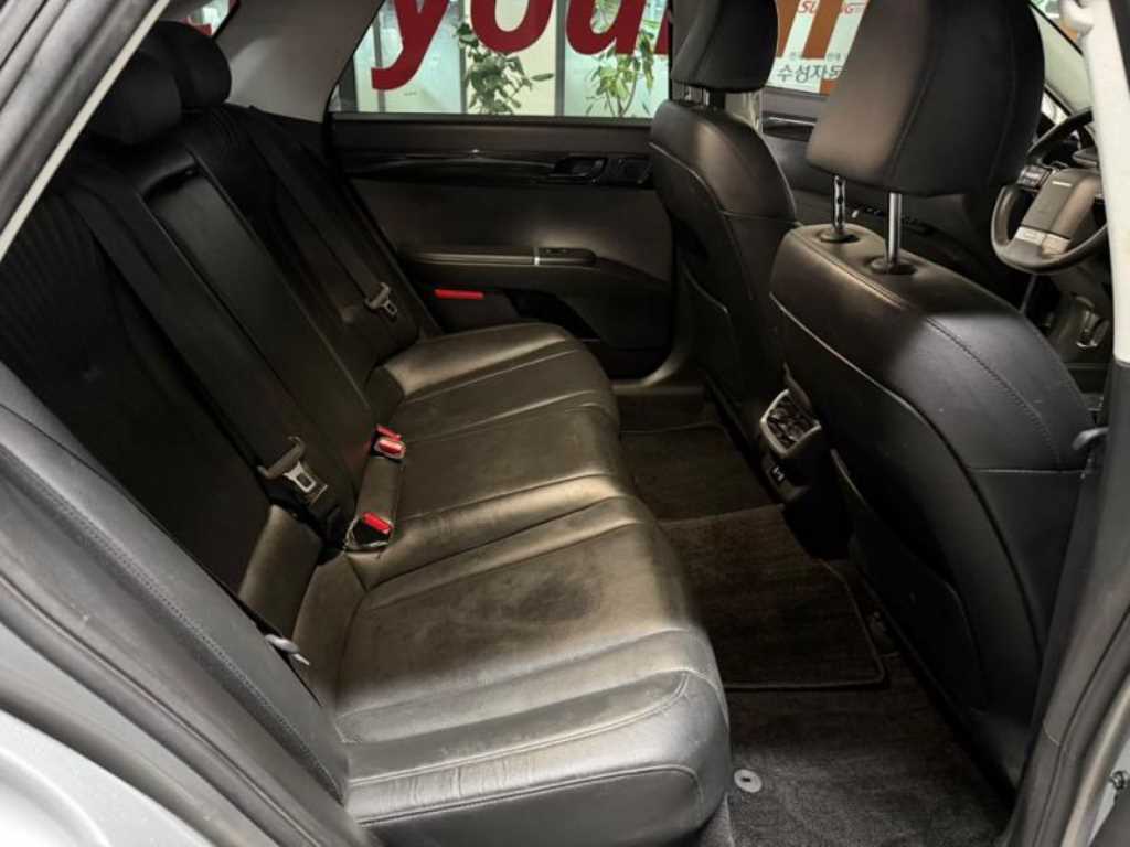 HYUNDAI Grandeur - Vista 7