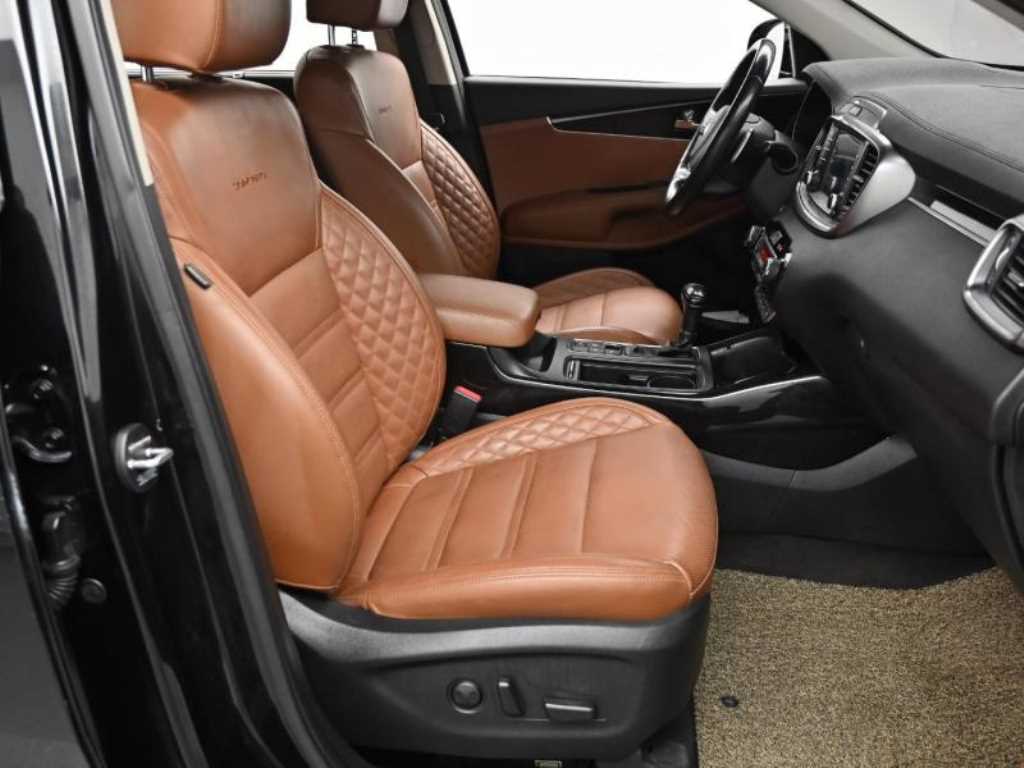 KIA Sorento - Vista 10