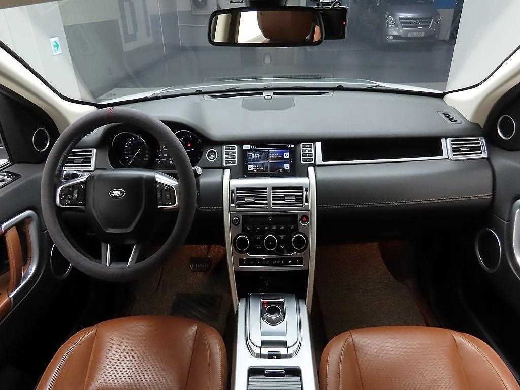 Land Rover Discovery Sports - Vista 8