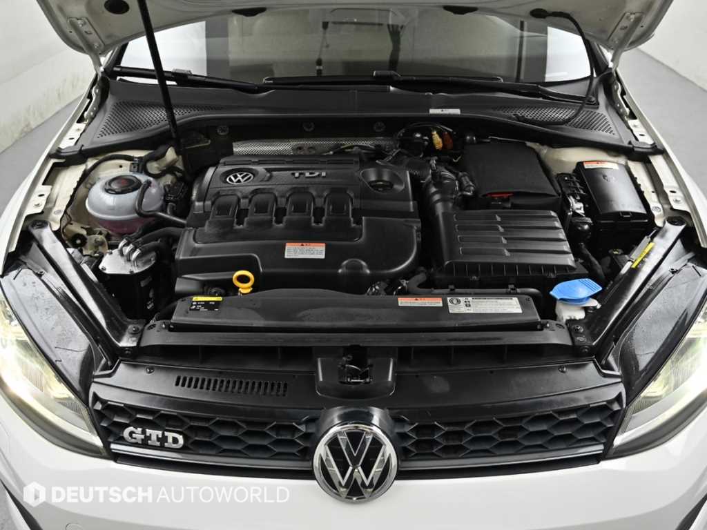Volkswagen Golf - Vista 6