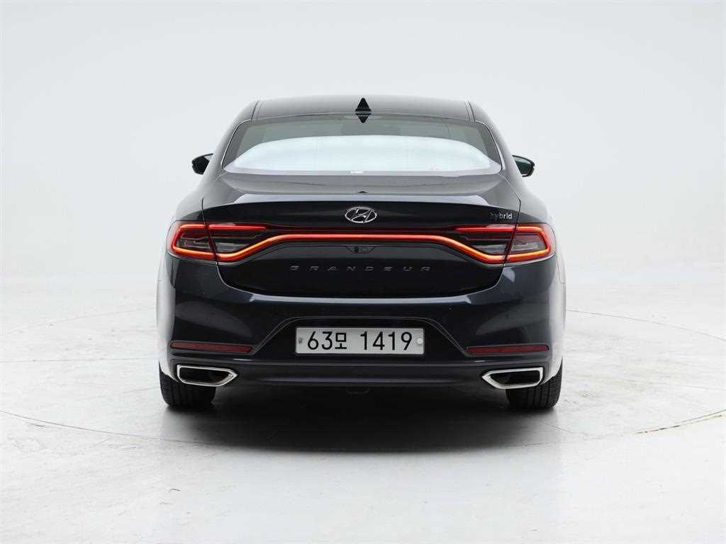 HYUNDAI Grandeur - Vista 5