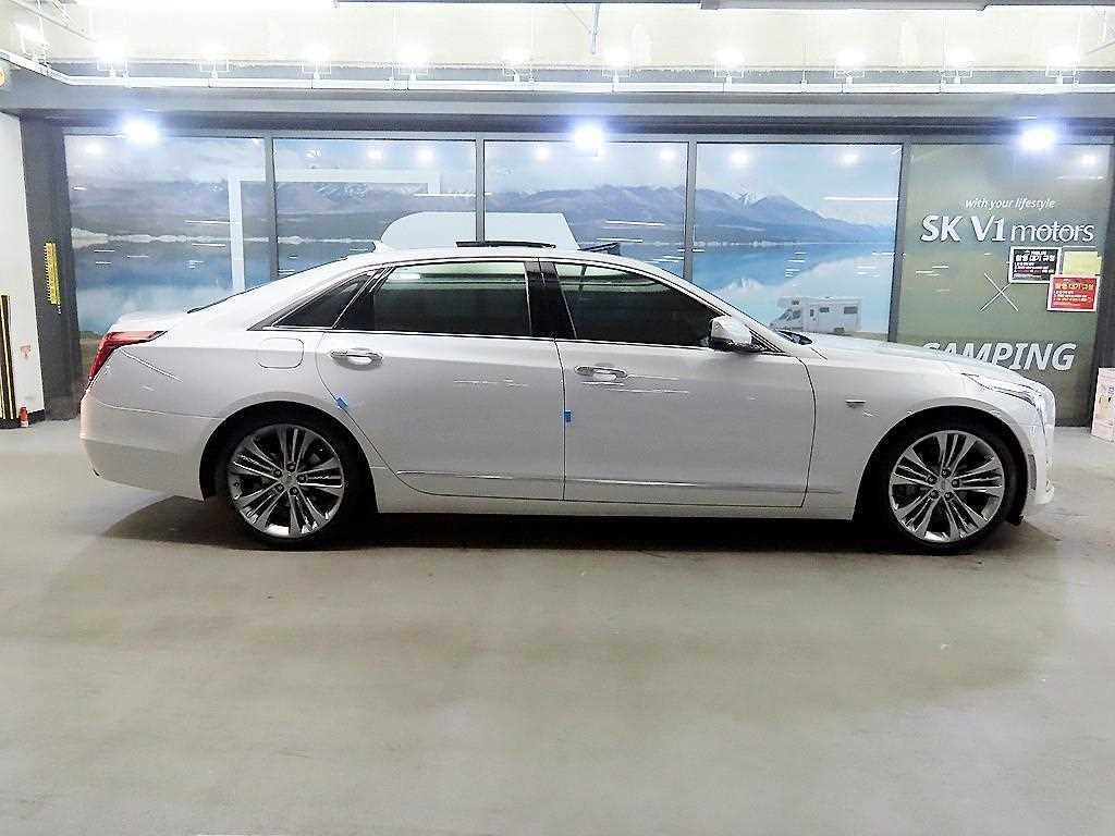 Cadillac CT6 - Vista 4