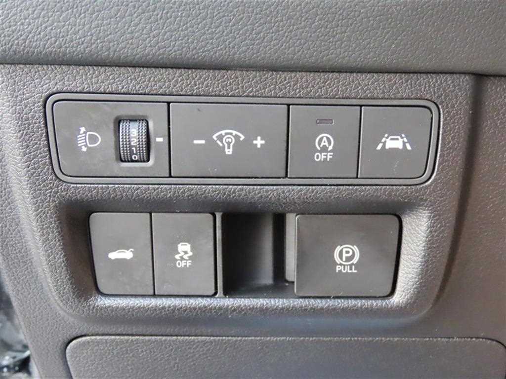 HYUNDAI Sonata - Vista 11