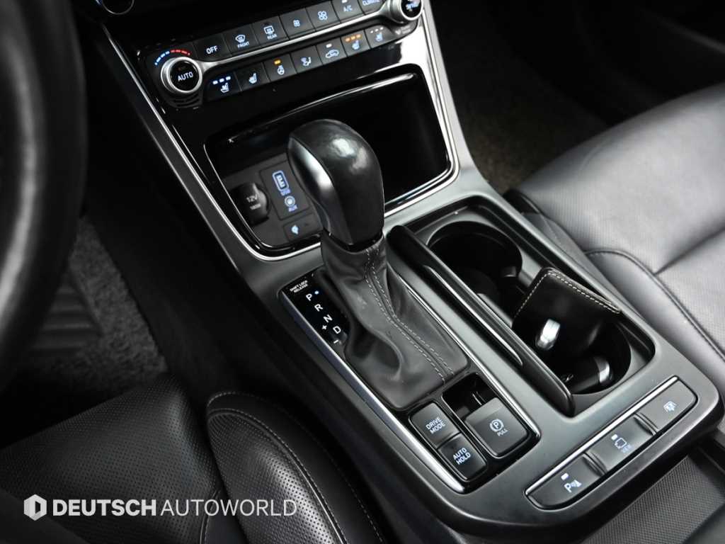 HYUNDAI Grandeur - Vista 9