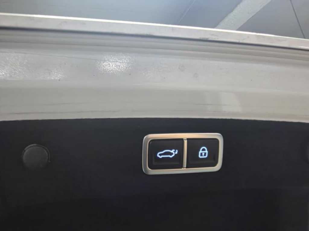 HYUNDAI Grandeur - Vista 5