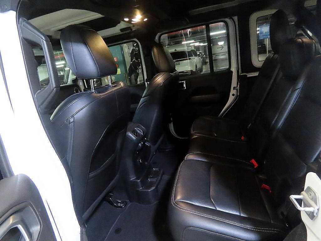 Jeep Wrangler - Vista 7