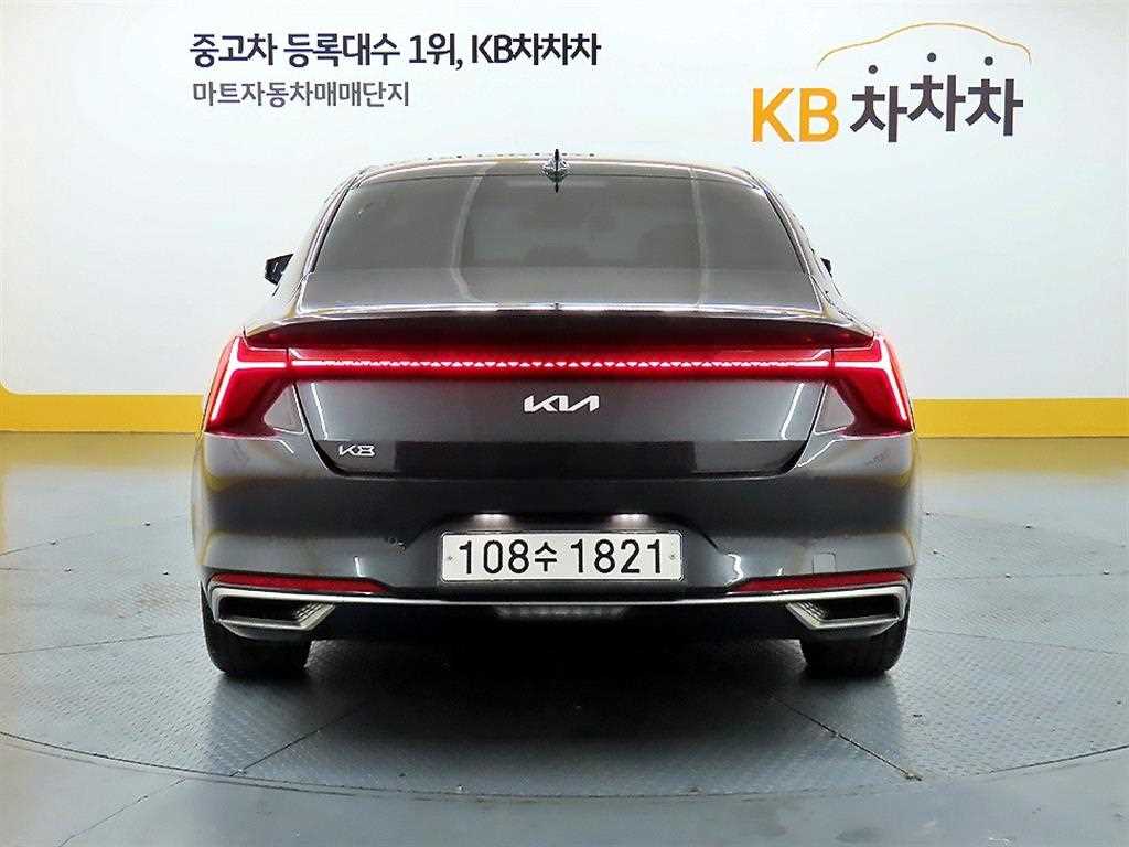 KIA K8 - Vista 3