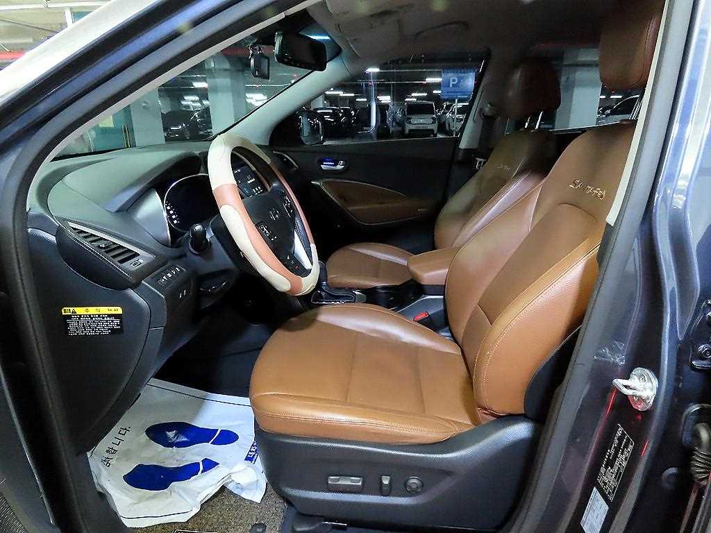 HYUNDAI Santa Fe - Vista 6