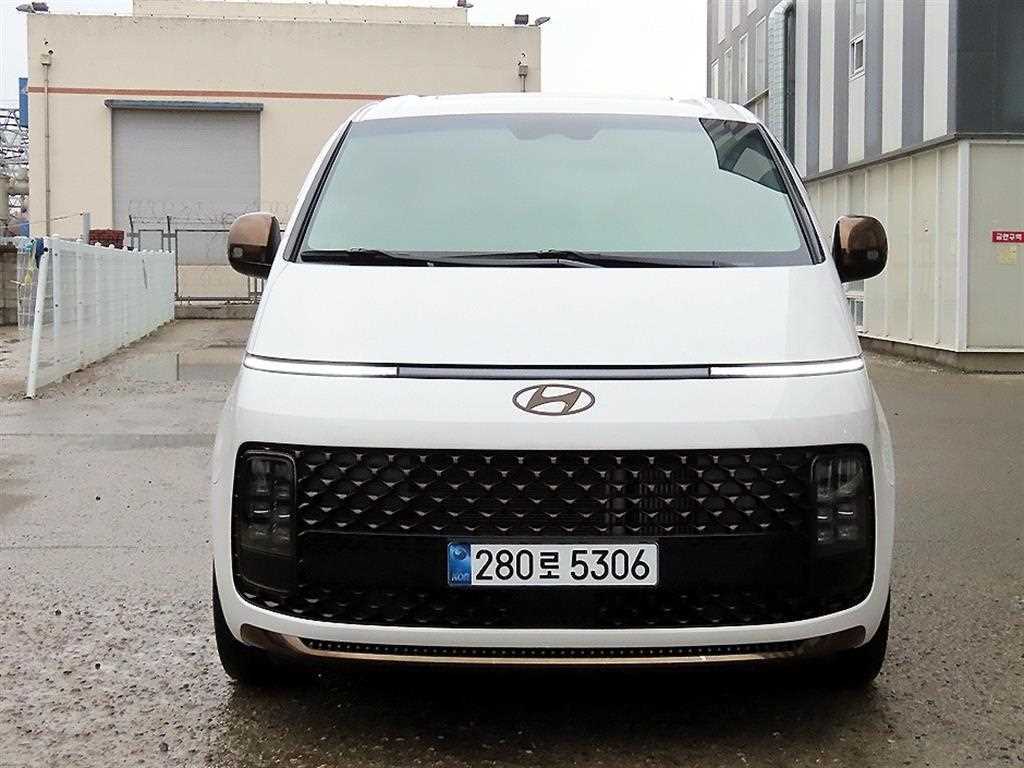 HYUNDAI Staria 2025 Blanco - Importación desde Corea - HF Imports Iquique - Foto 1