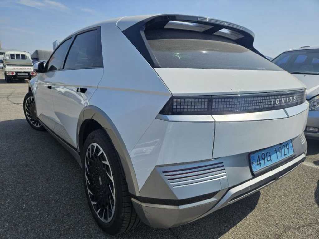 HYUNDAI Ioniq 5 - Vista 3