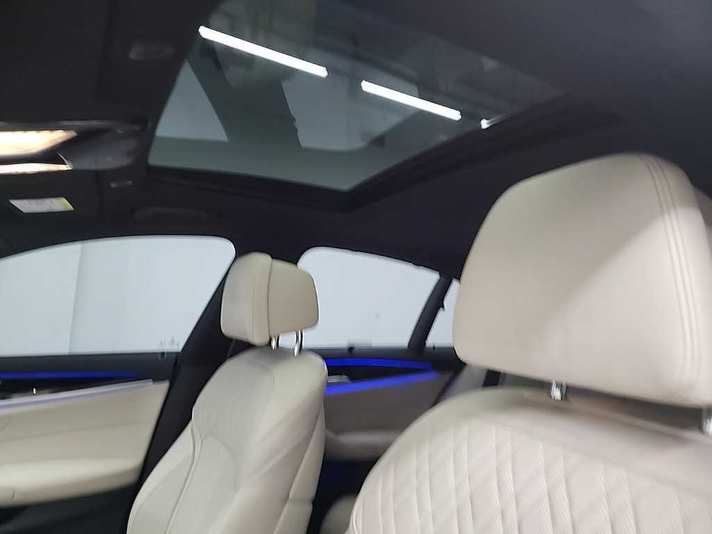 BMW 5 Series 2022 Negro - Importación desde Corea - HF Imports Iquique - Foto 14
